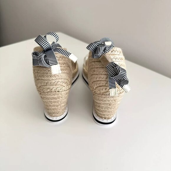 NEW TONY BIANCO Ankle Wrap Espadrille Wedge Sandals in White/Blue Stripe Size 8 - Picture 8 of 12